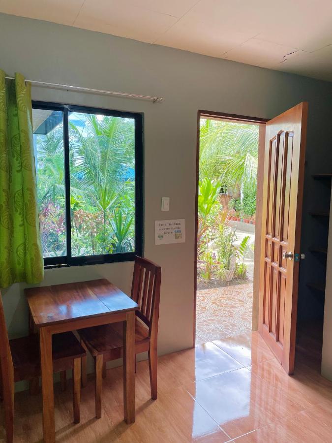 Ananas Guesthouse 莫阿尔博阿 外观 照片